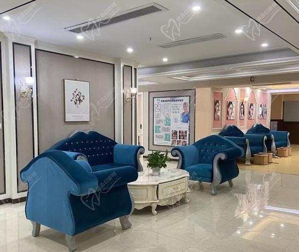 鄂州輕青美醫(yī)療美容醫(yī)院