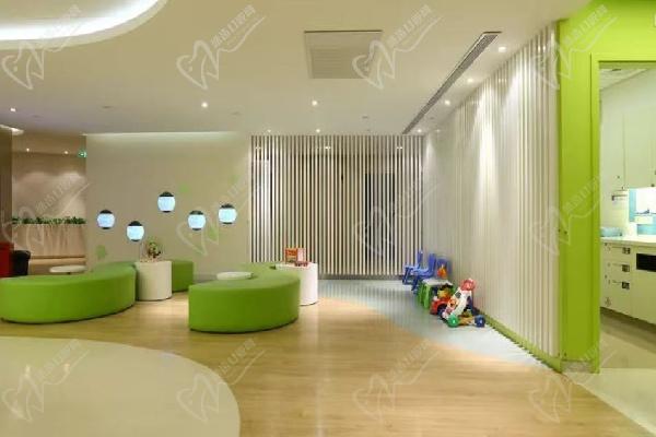 青島大學(xué)附屬青大口腔醫(yī)院價(jià)格表