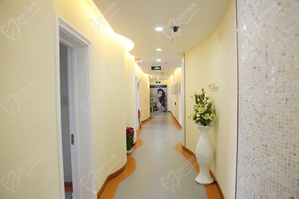 沈陽杏林整形外科醫(yī)院走廊環(huán)境