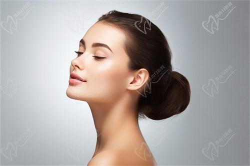 重慶星榮整形屬于高端檔次正規(guī)3級醫(yī)院！星榮靠實力上榜，不是渠道醫(yī)院喲