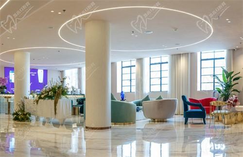 重慶星榮男性增粗延長價格表2025:陰莖生物補片增粗延長8.8萬起,技術(shù)口碑好/真人延長證實不是假的